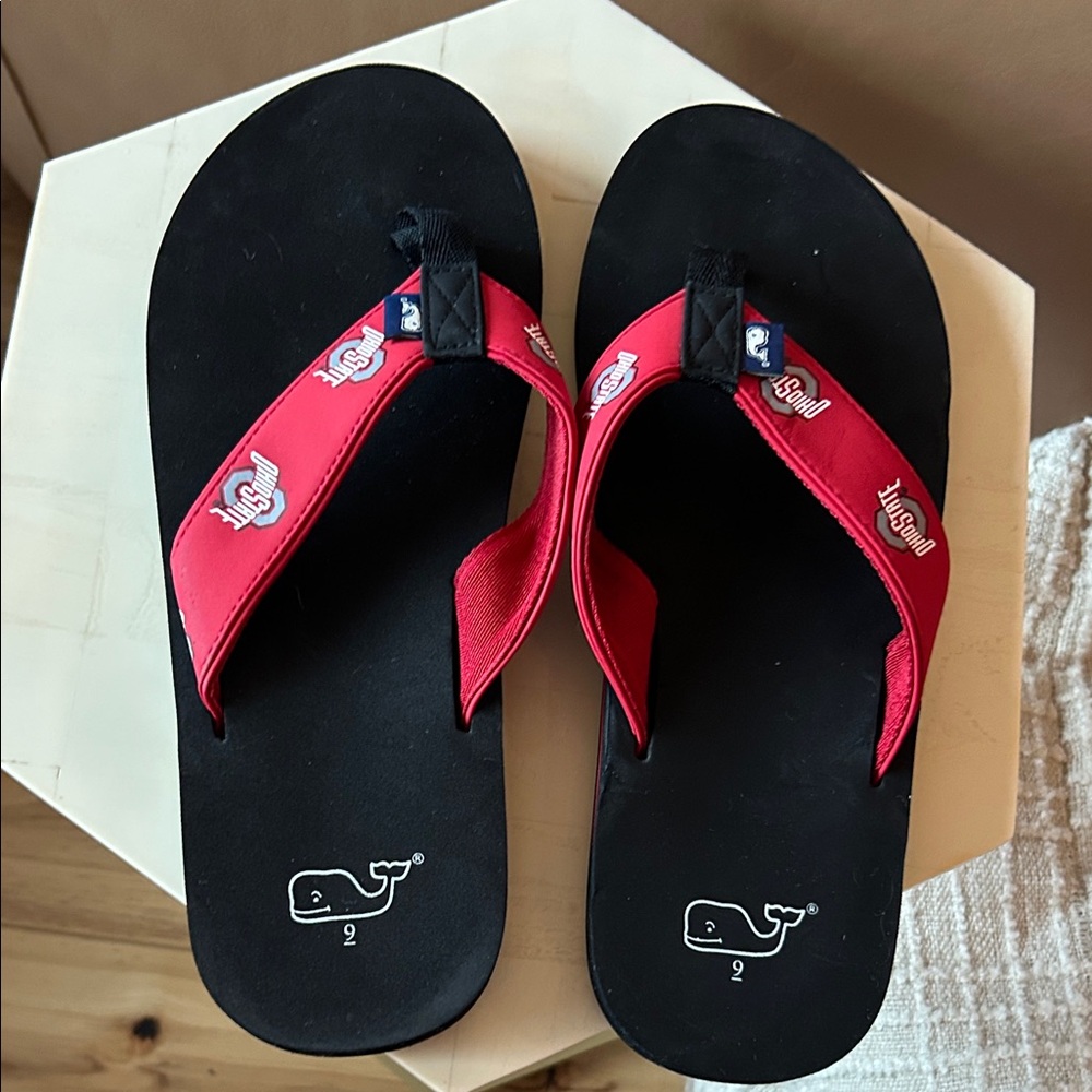 Vineyard Vines Ohio State Red & Black Flip Flops, men’s, size 9, never worn